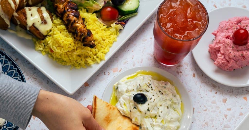 Les Composants Essentiels d'un Mélange d'Assaisonnement Grec Traditionnel