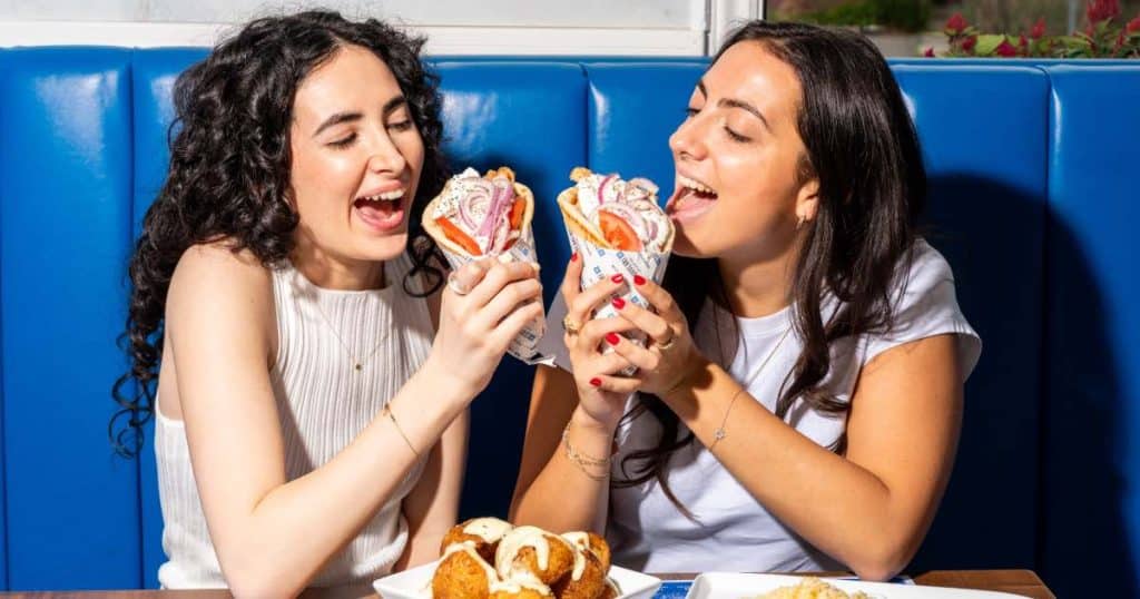 Seulement Sous Une Condition Vous Commandez Les Deux : Chez Souvlaki Authentique