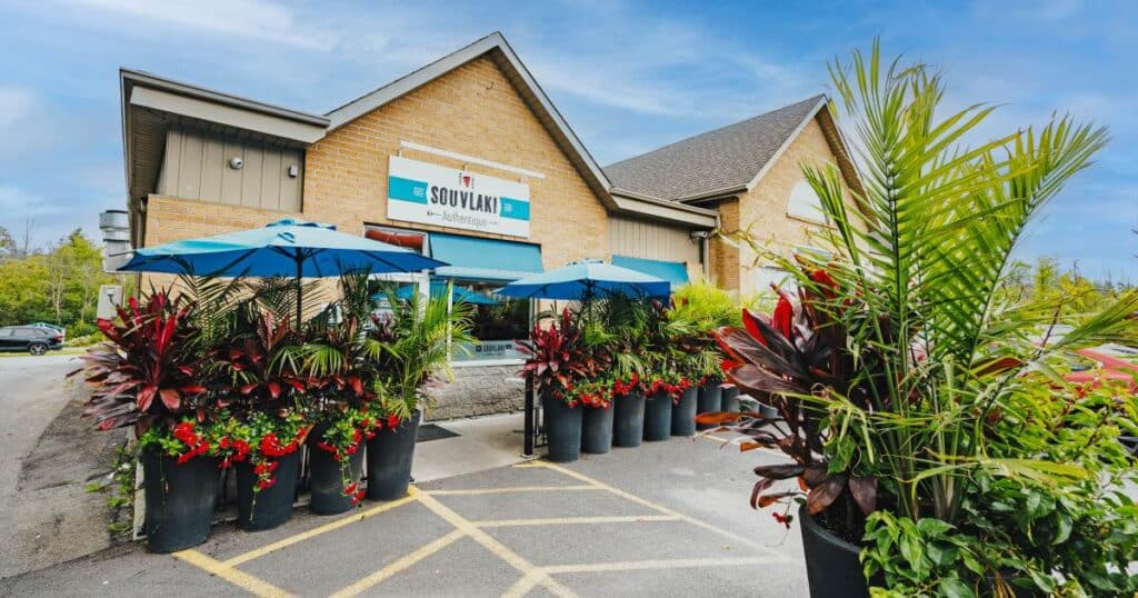 What Makes Souvlaki Authentique’s Vaudreuil‑Dorion Spot So Special?