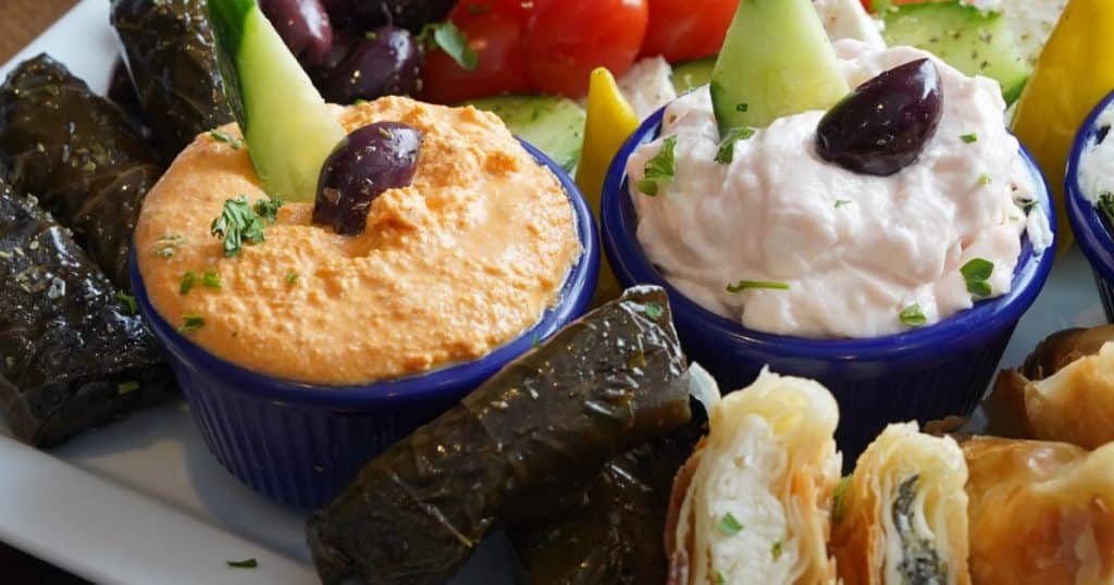 How to Eat Dolmadakia The Right Way