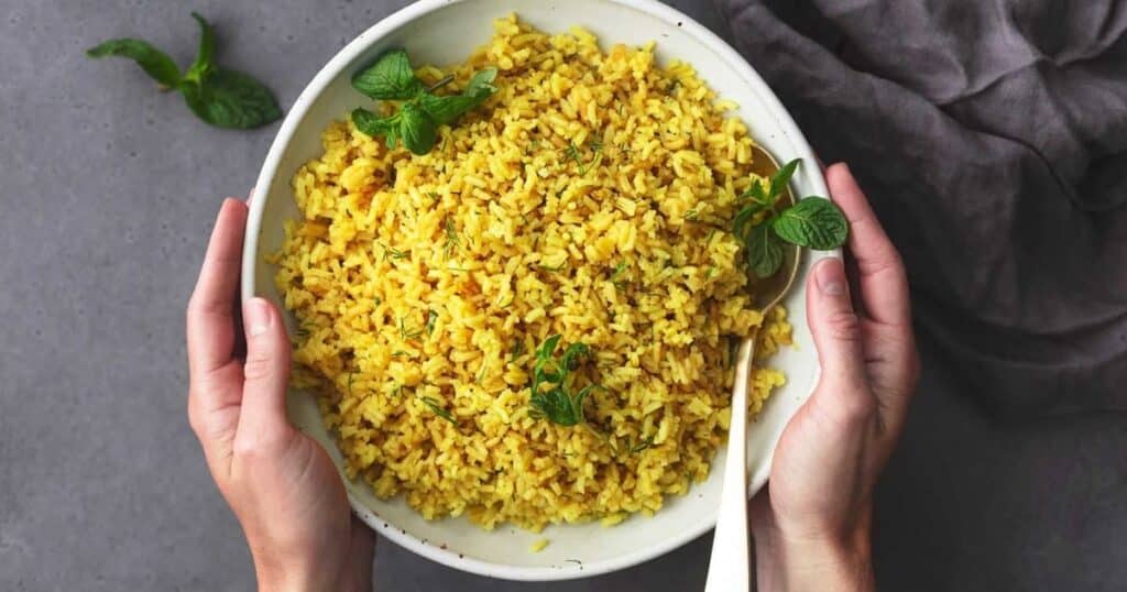 How to Serve Greek Lemon Rice (Pairing Ideas)